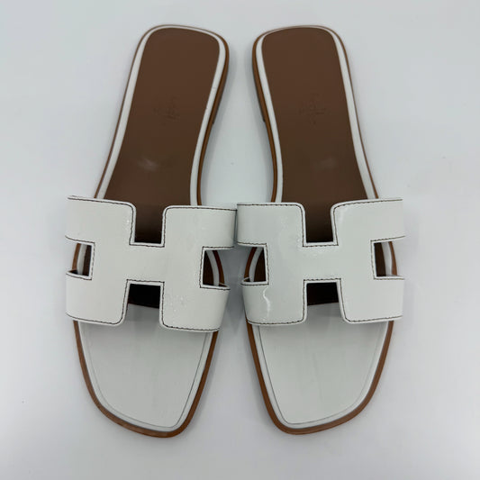 Hermes Oran White