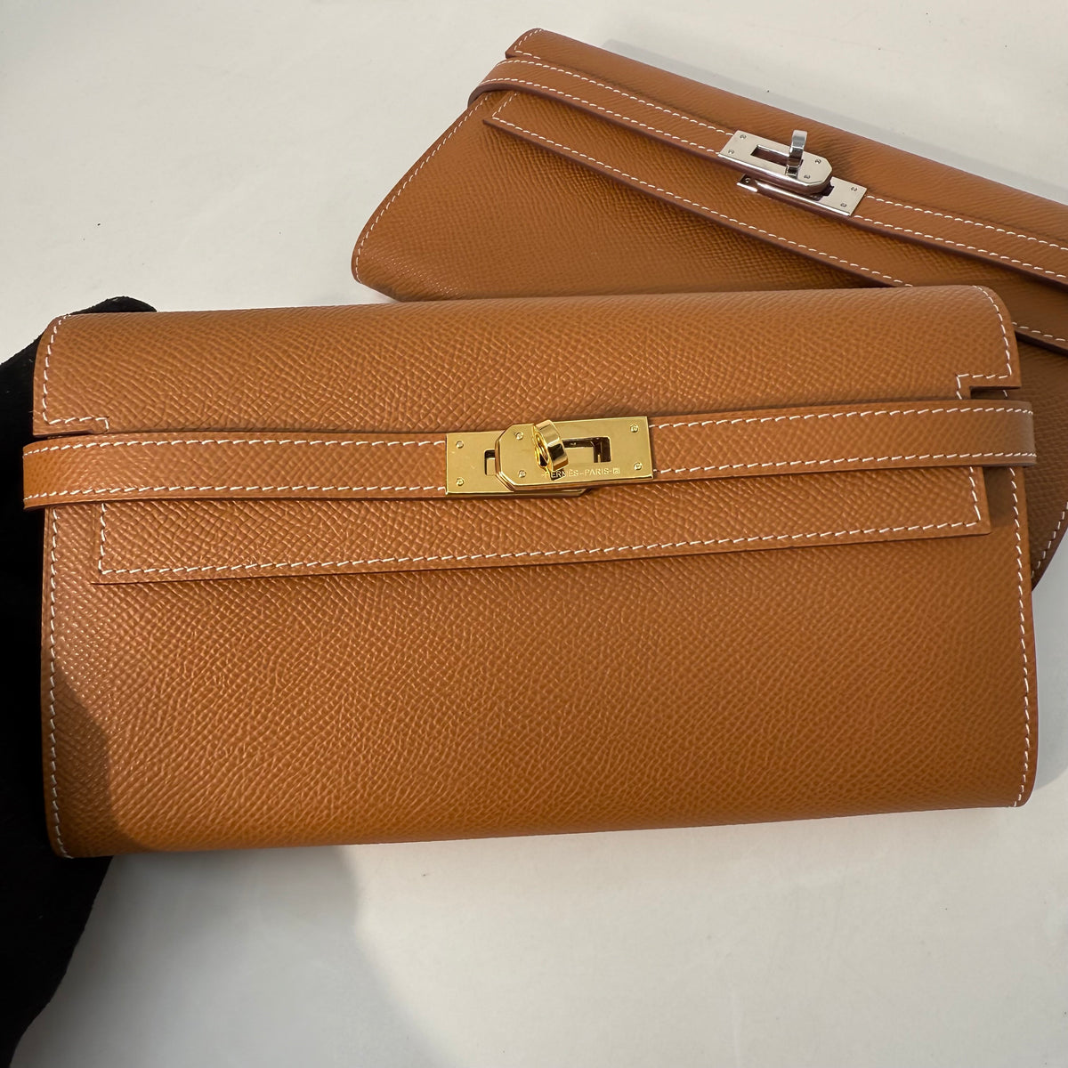 Hermes Kelly Wallet (Tan) GHW