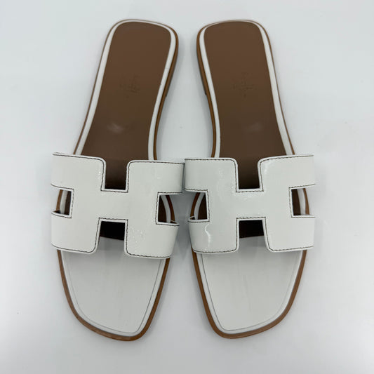 Hermes Oran White
