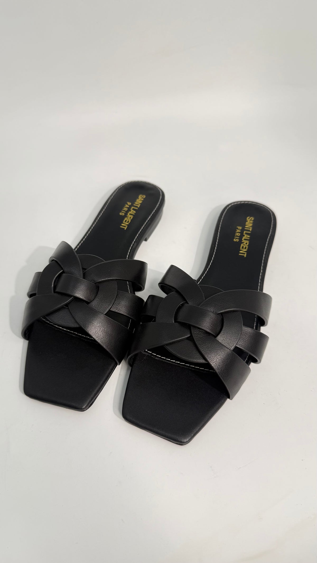 Yves Laurent Tribune Flats