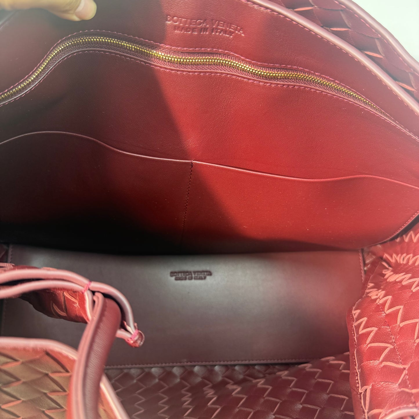 Bottega Venete Andiamo (Large/Maroon)