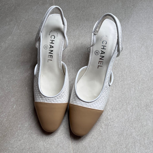 Chanel Pumps Slingback (White/Nude Captoe)