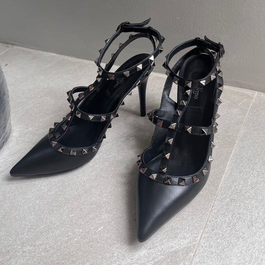 Valentino Rock Stud Pumps (All black)