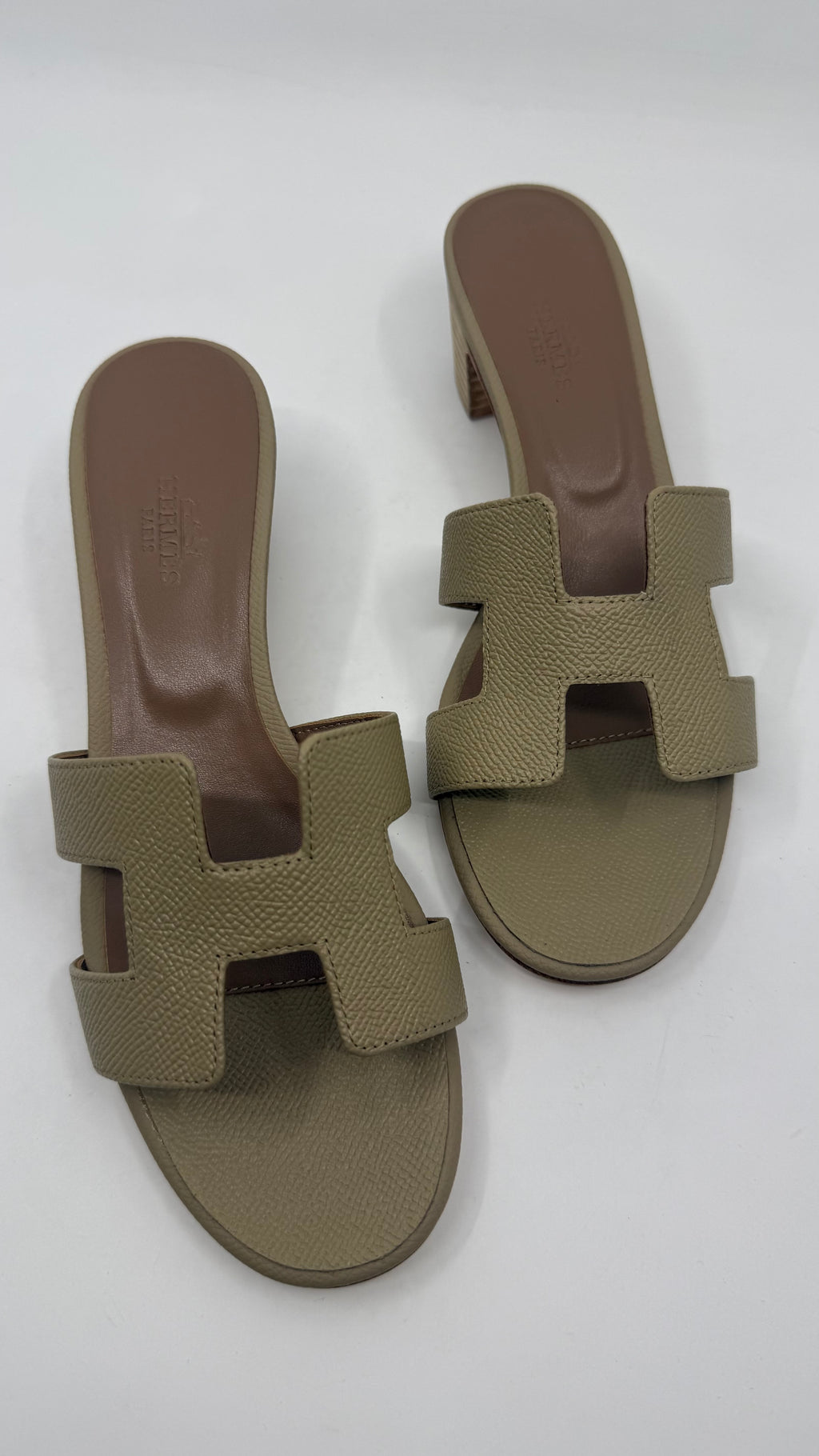 Hermes Oasis Taupe