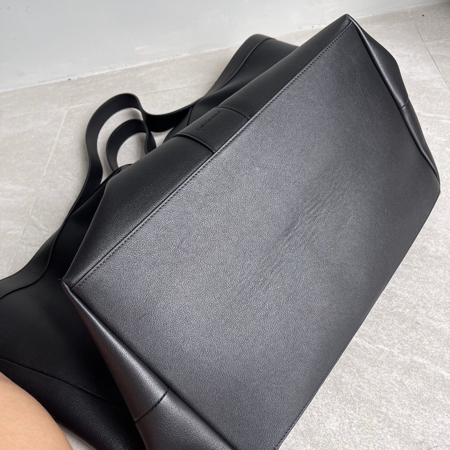 YSL Y Tote Bag (Black)