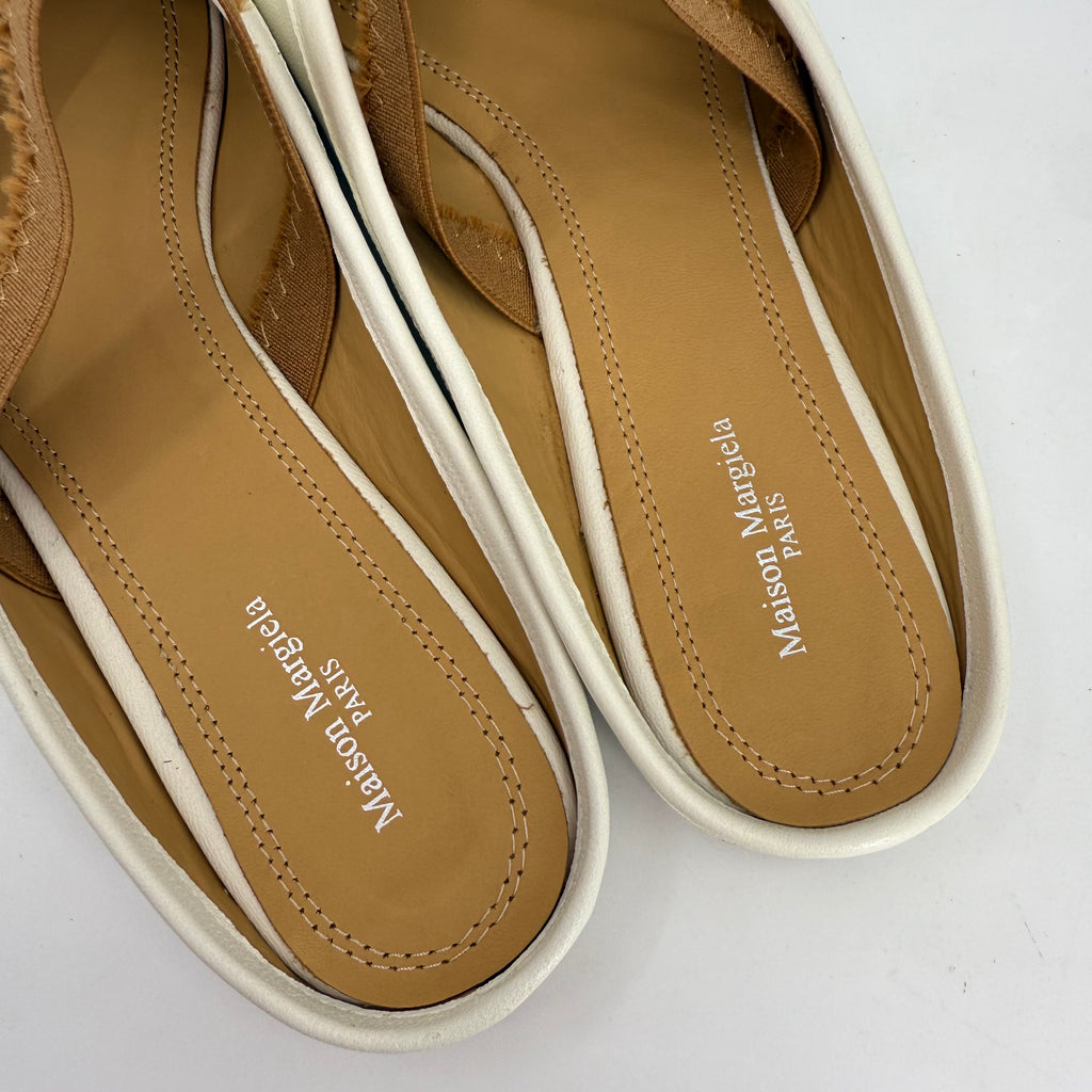 Maison Margiella Flats Mule (White)