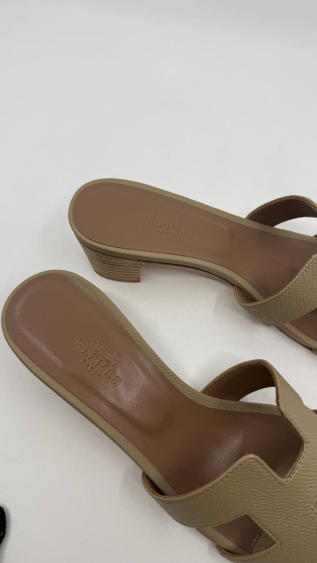 Hermes Oasis Taupe