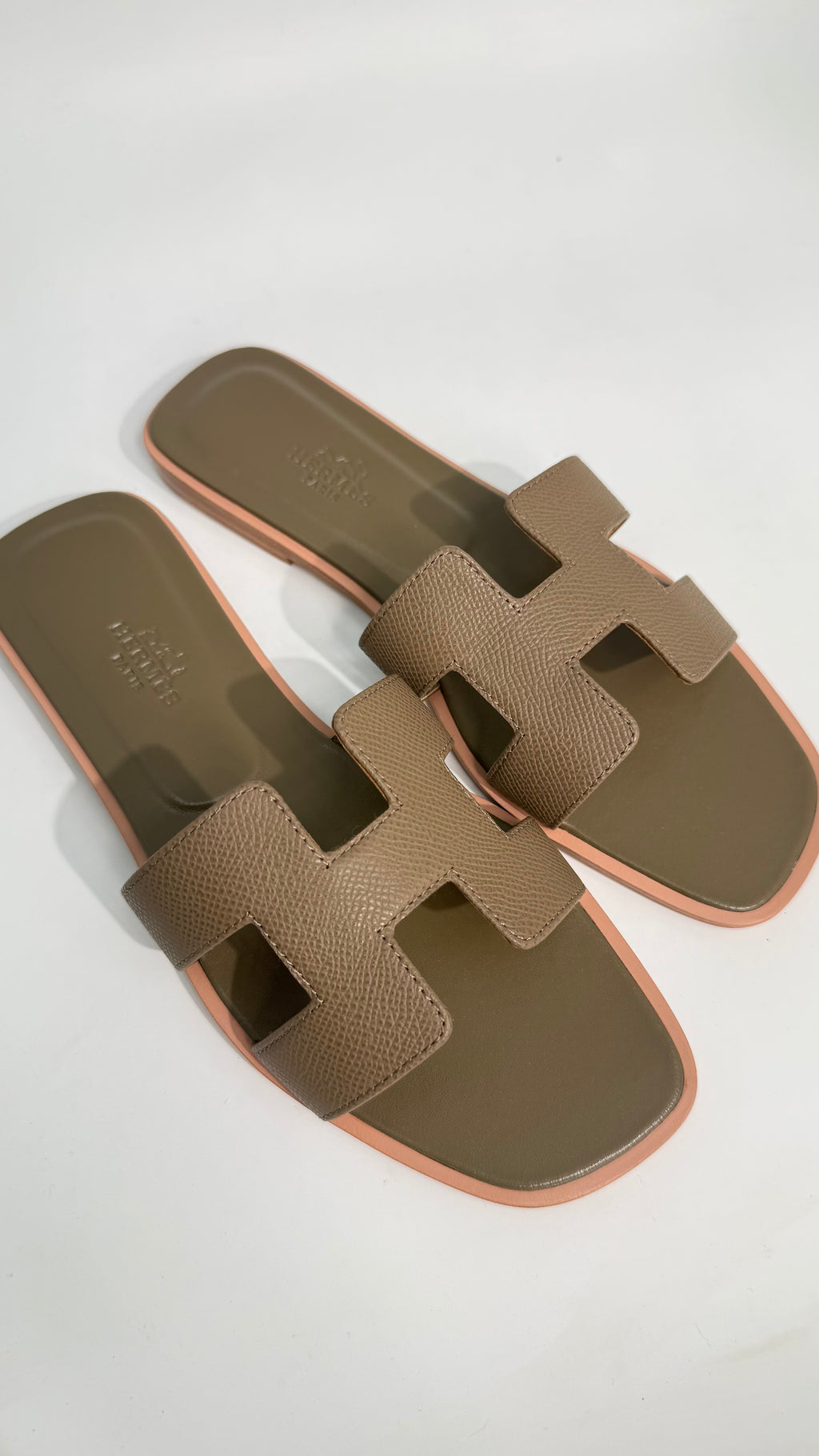 Hermes Oran Taupe Flats