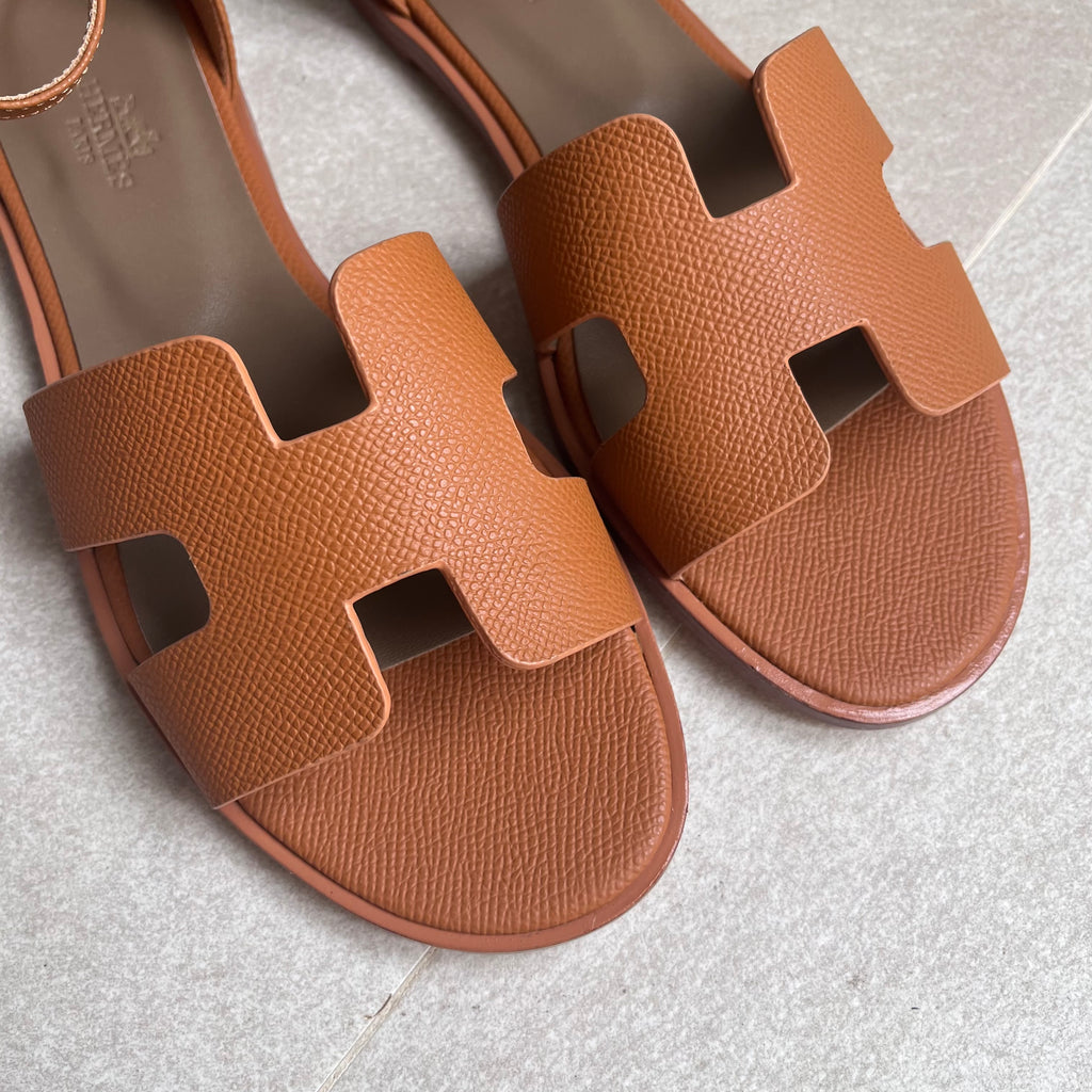 Hermes Oasis Flats