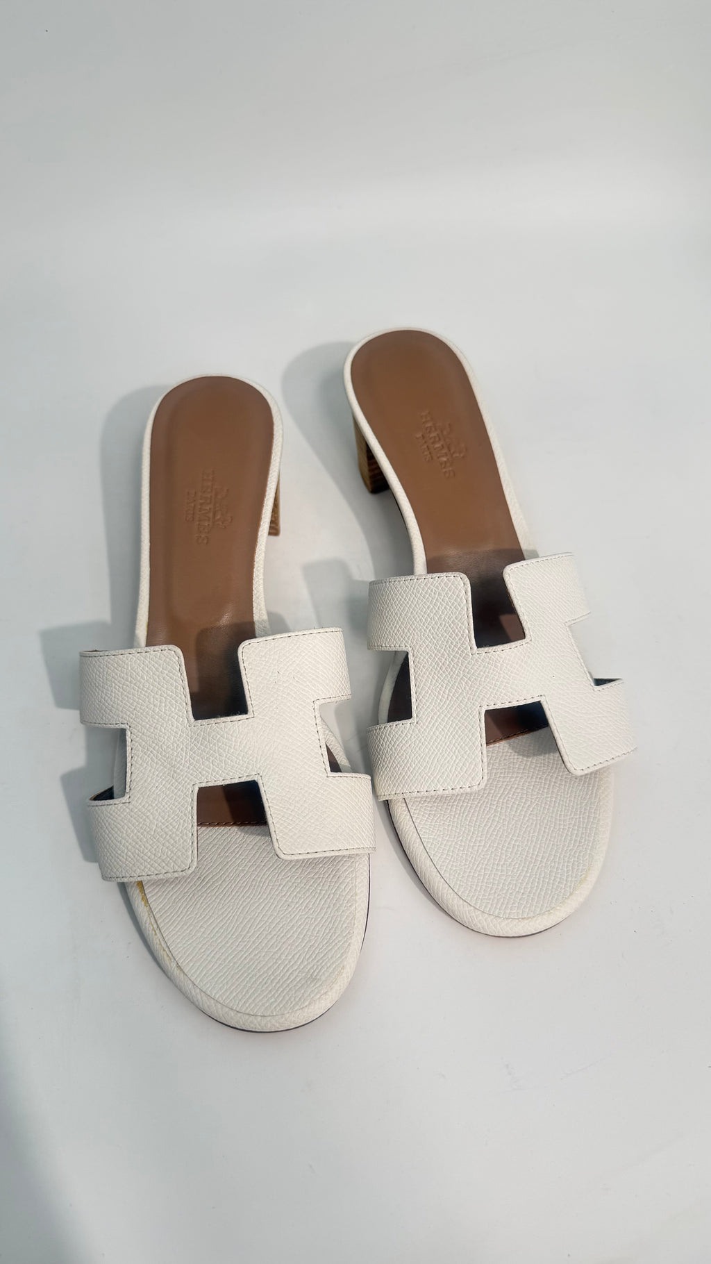 Hermes Oasis White