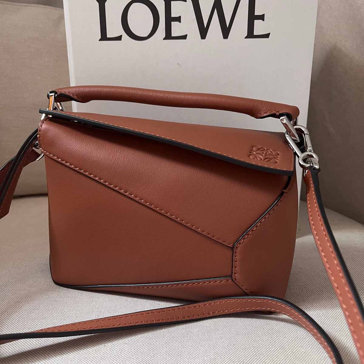Loewe Puzzle Crossbody (18cm)