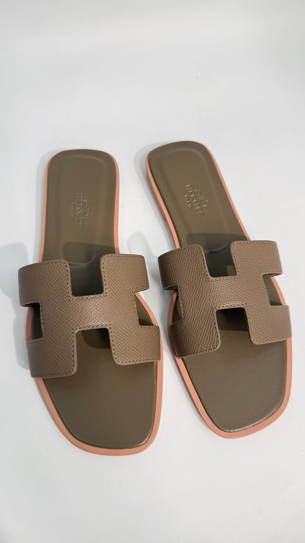Hermes Oran Taupe Flats