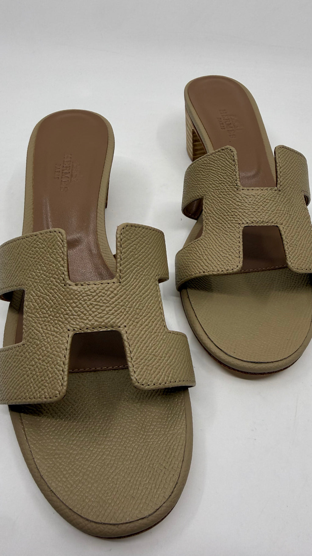 Hermes Oasis Taupe