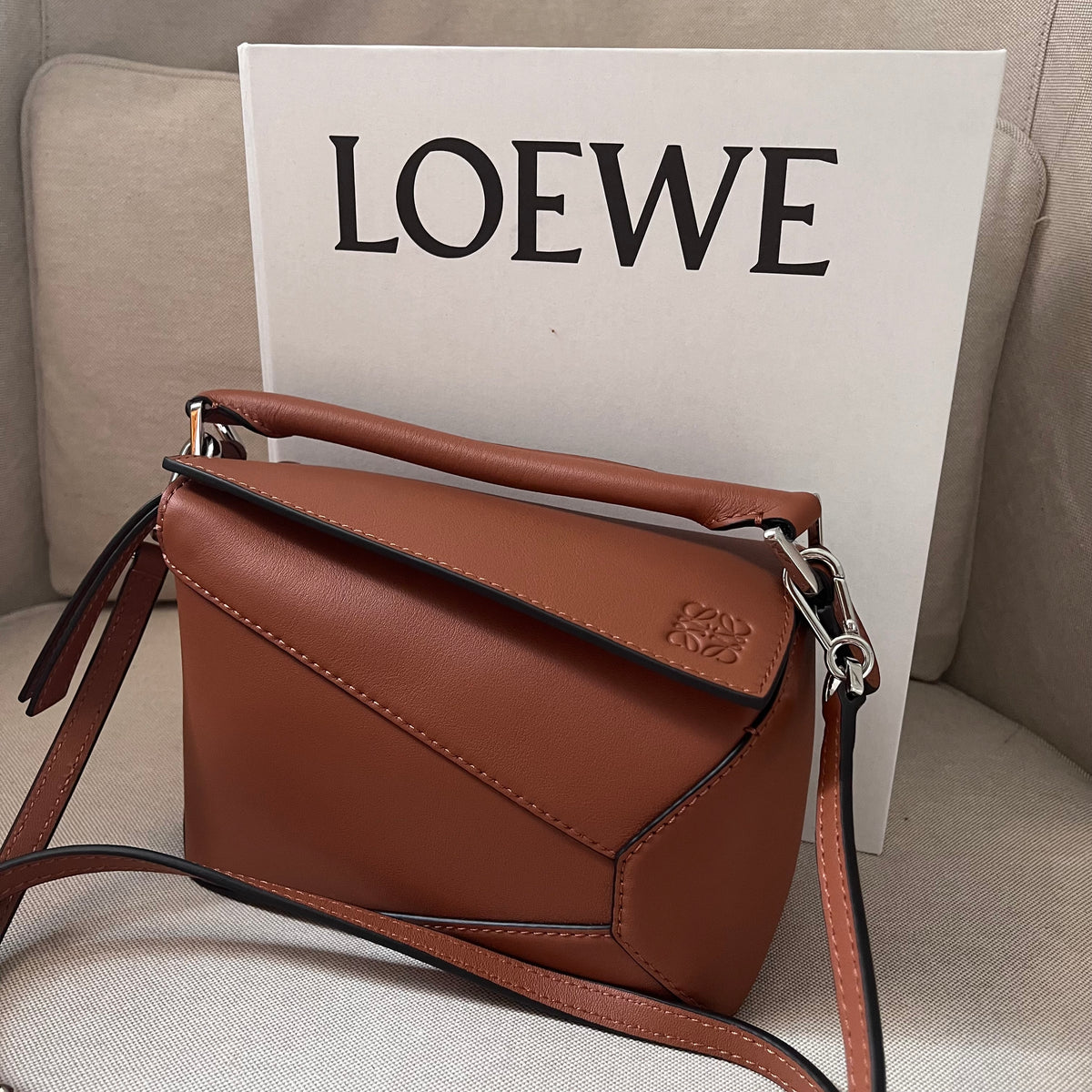 Loewe Puzzle Crossbody (18cm)