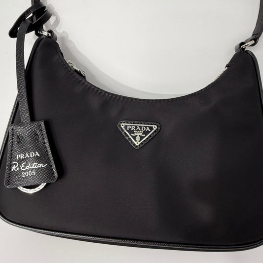 Prada Re edition Baguette (Black)