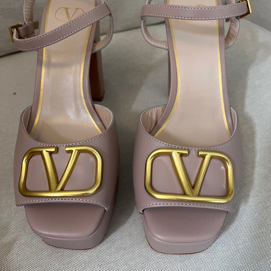 Valentino Pumps (Nude)