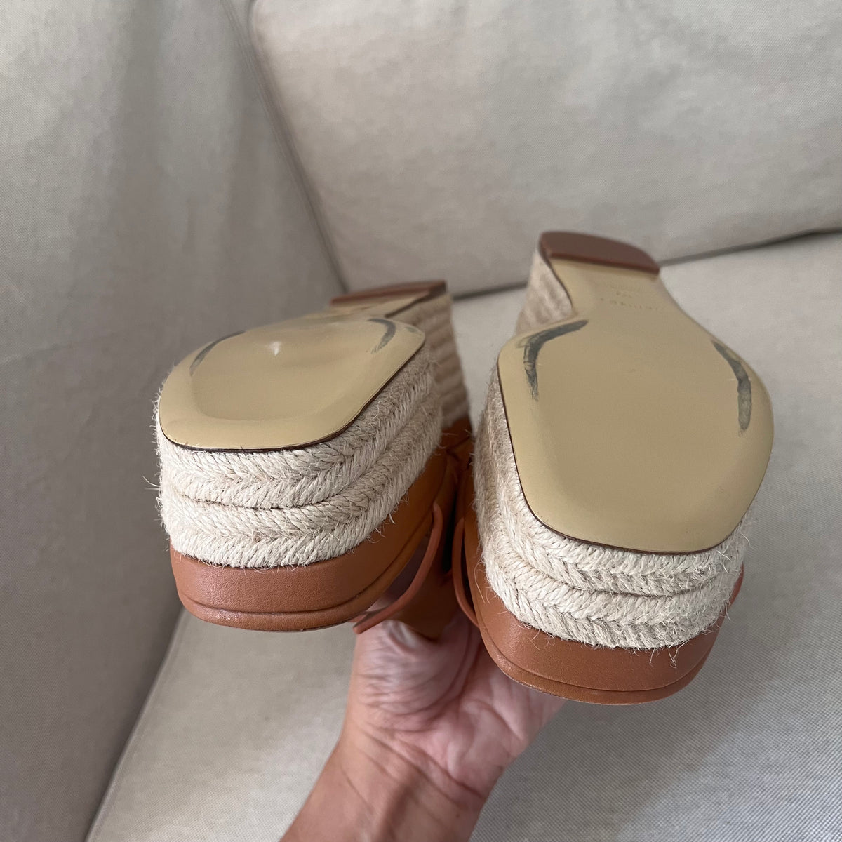 Hermes Feliz Sandals (Brown)