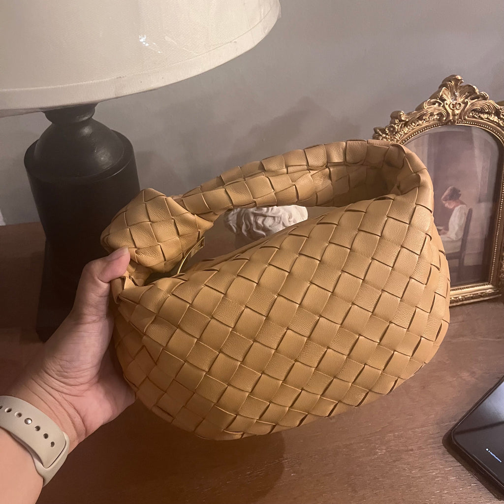 Bottega Venetta Jodie Mini (Beige)