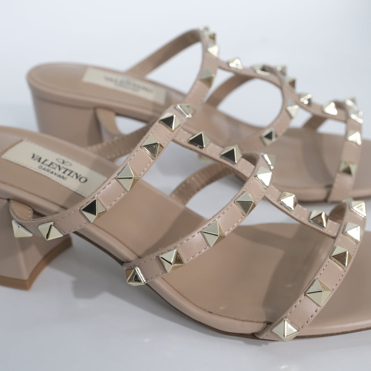 Valentino Rock Stud Beige/Nude Pumps