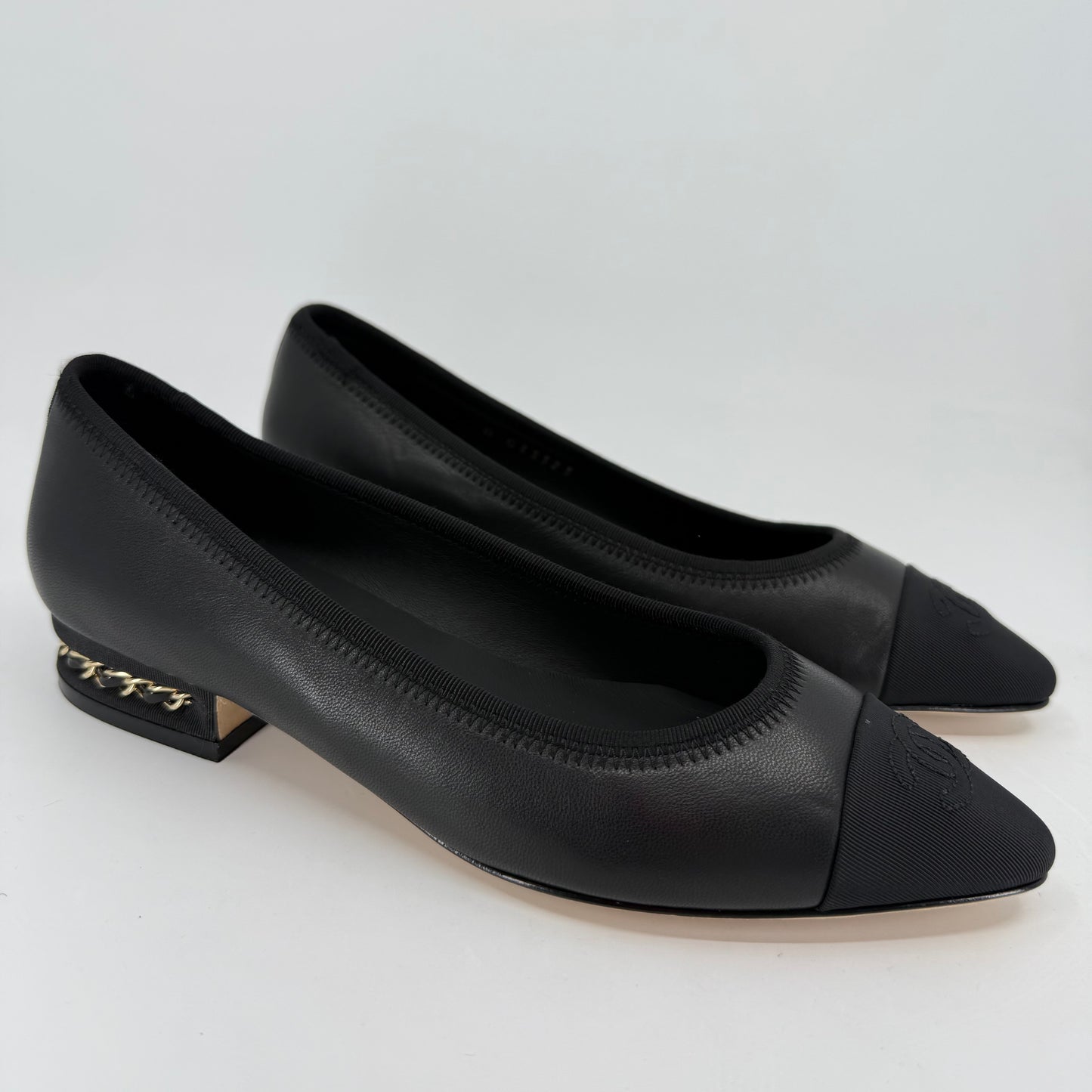 Chanel Smooth Pointed Toe Ballet (Black)