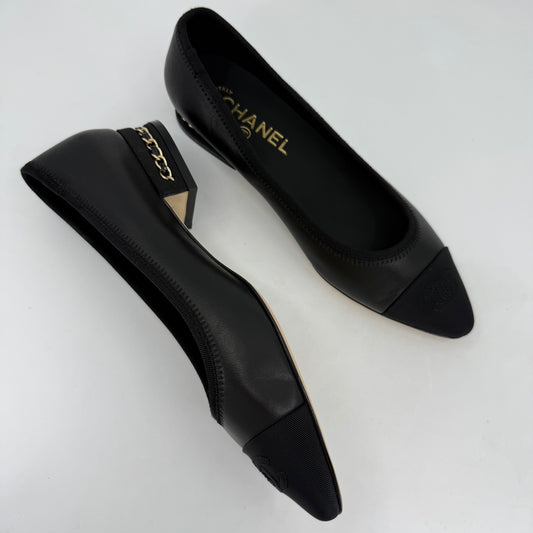 Chanel Smooth Pointed Toe Ballet (Black)