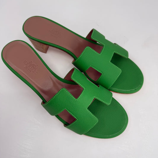 Hermes Oasis Pumps (Green)
