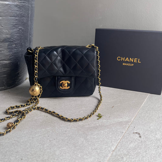 Chanel VIP Crossbody 2025 (w/ globe)