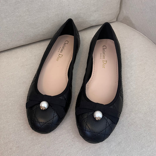 Christian Dior Cannage Ballet Flats (Black)