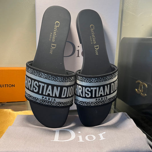 Christian Dior Dway Black Flats 37