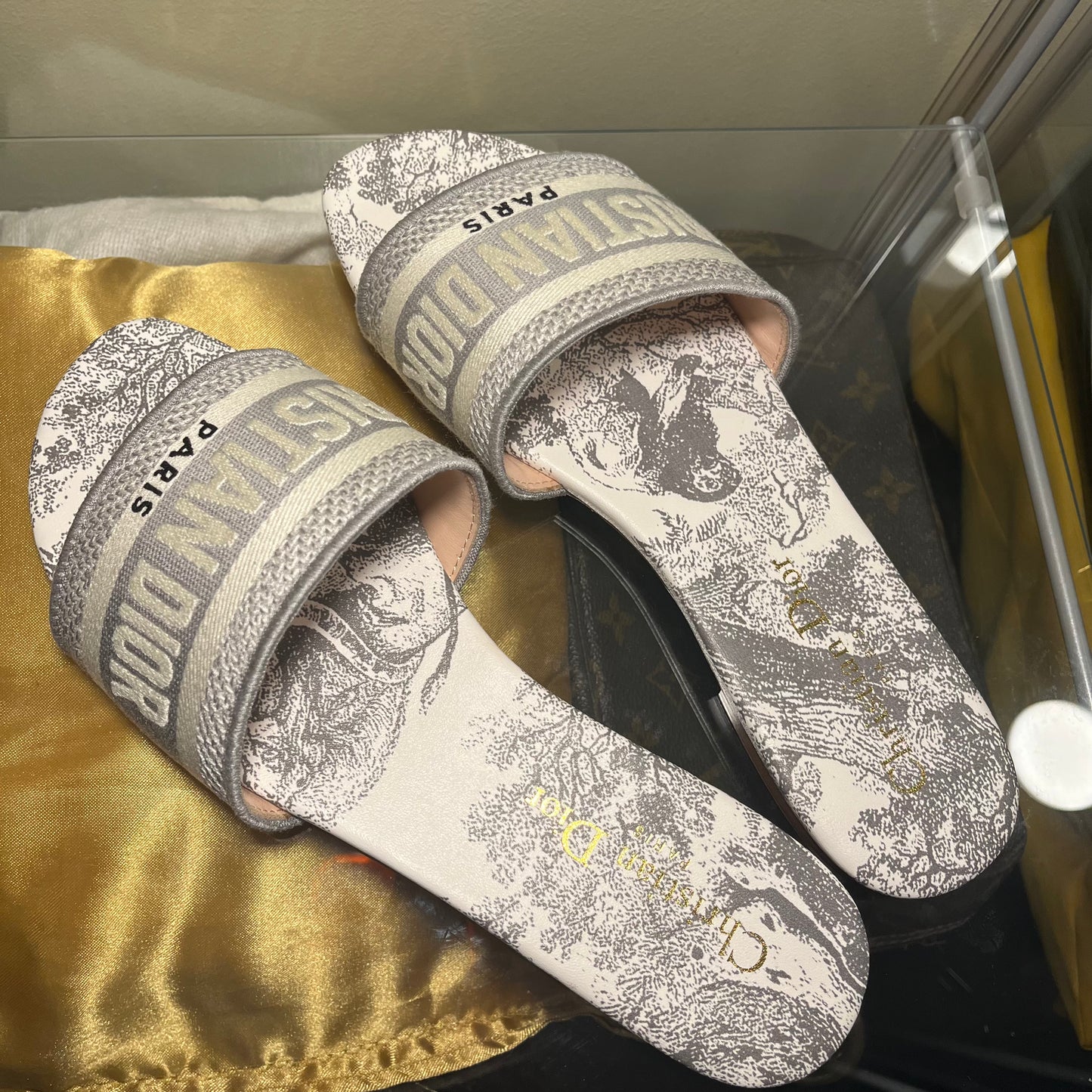 Christian Dior Dway White Printed