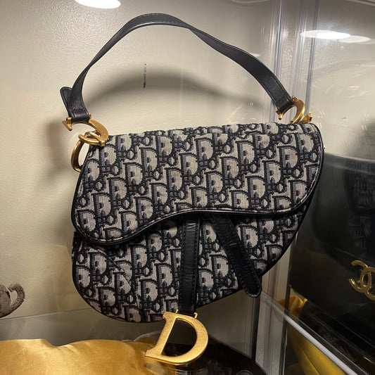 Christian Dior Saddle Medium Baguette
