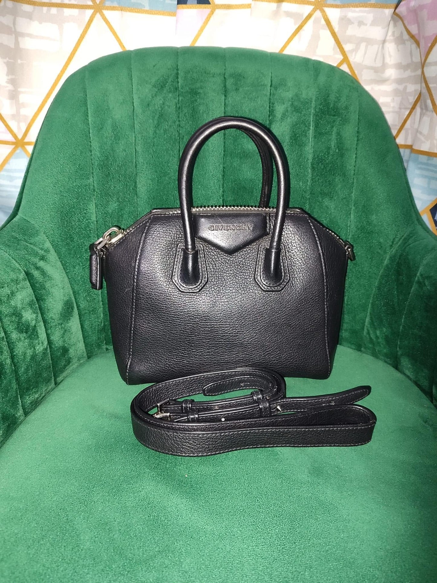 Giv3nchy Crossbody