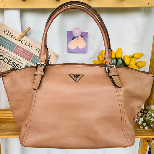 Prad@ Tote Bag