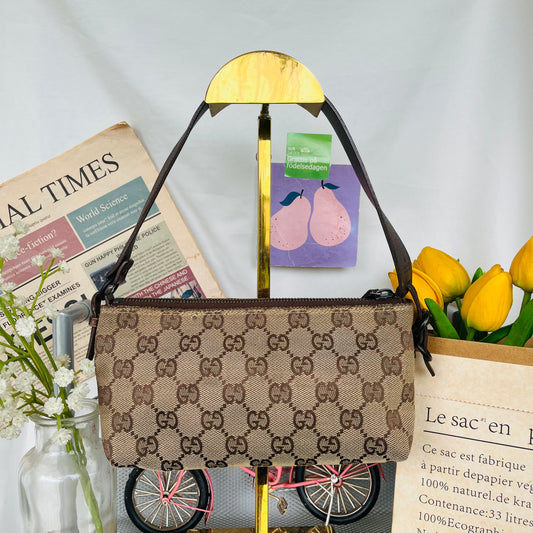 Gucc! Mini Pochette