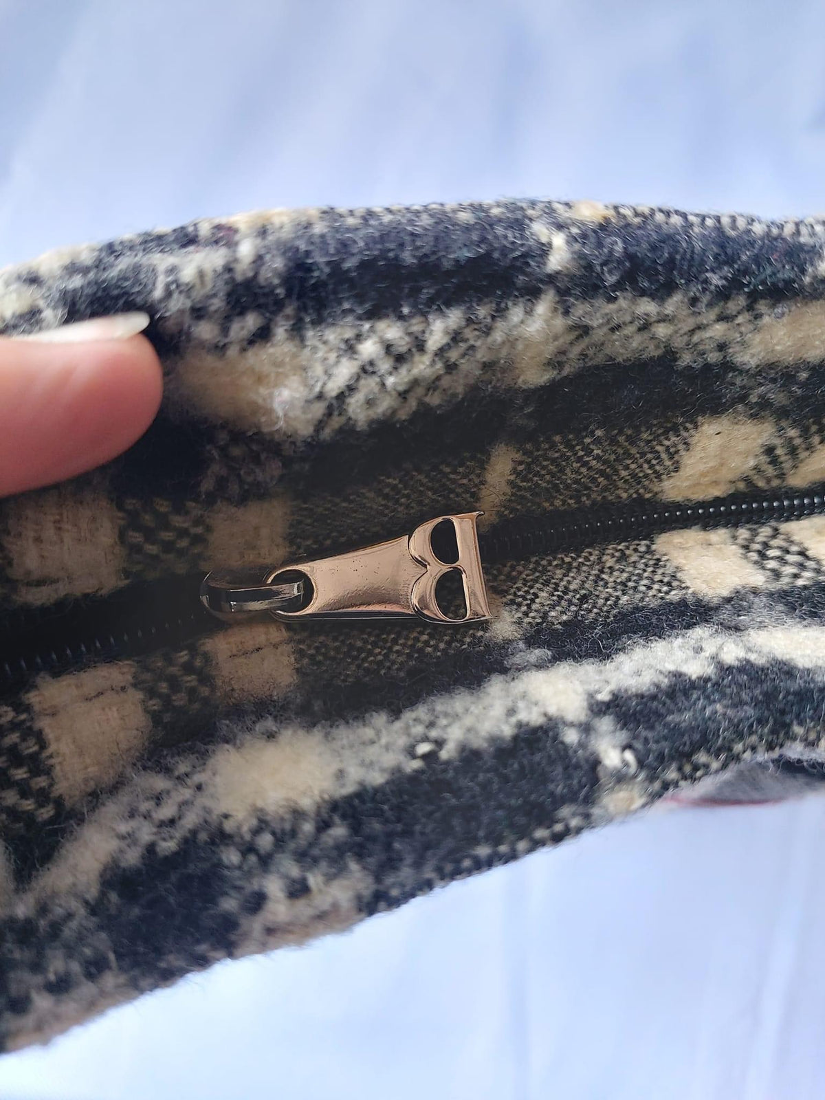 Burb3rry Wool Baguette