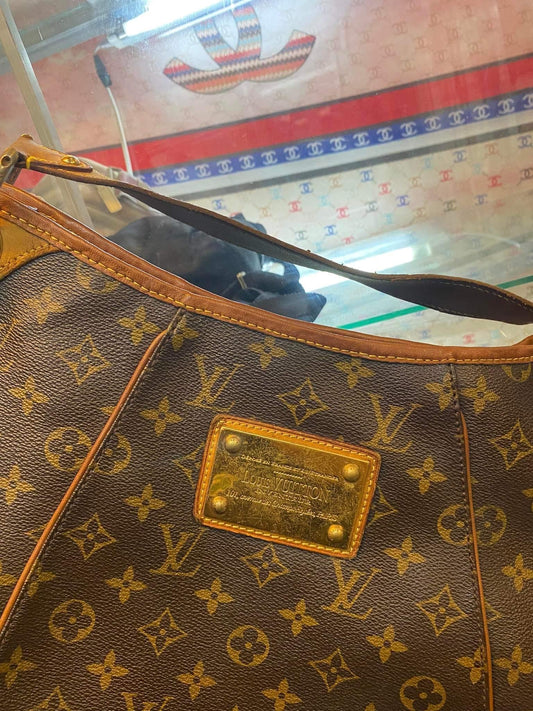 Louis Vuitton Hobo