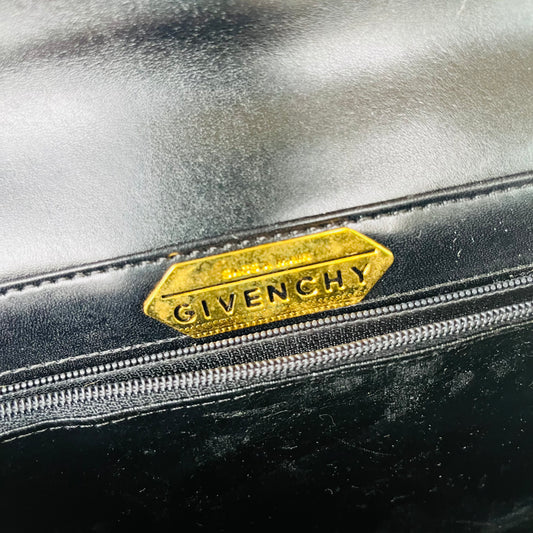 Giv3nchy Envelope Crossbody